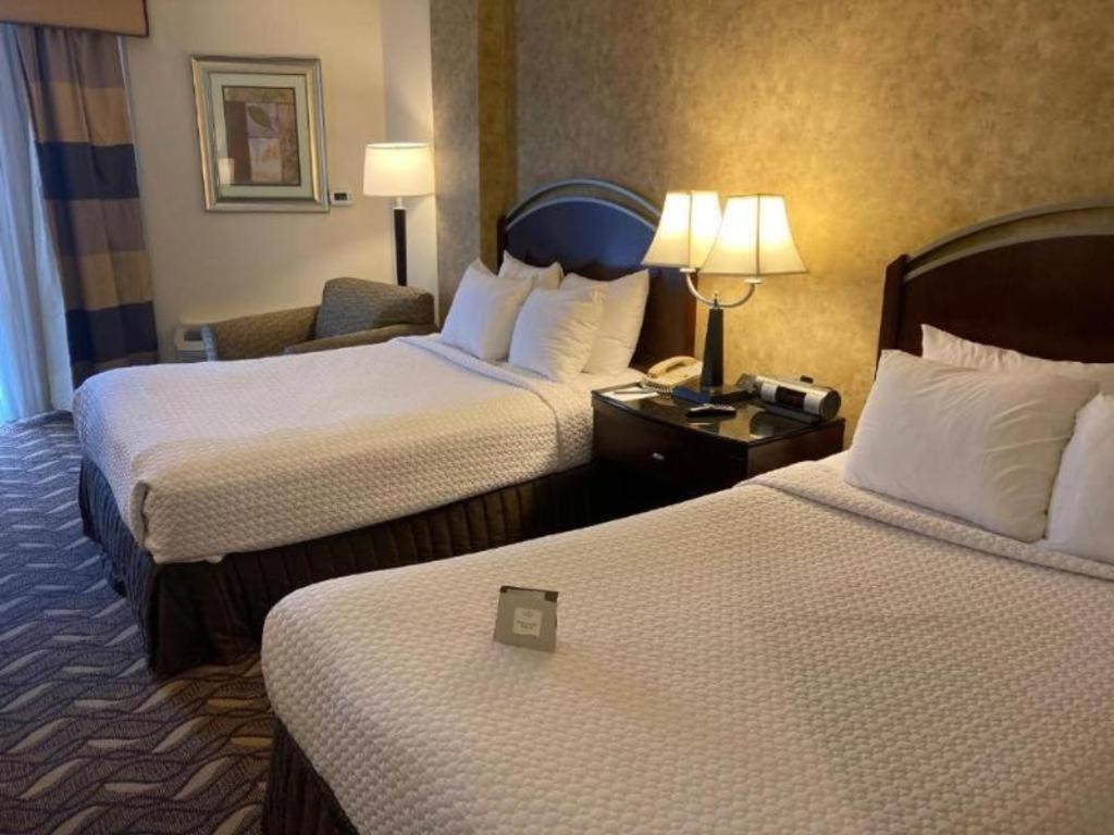 Radisson Hotel Austin - University Экстерьер фото
