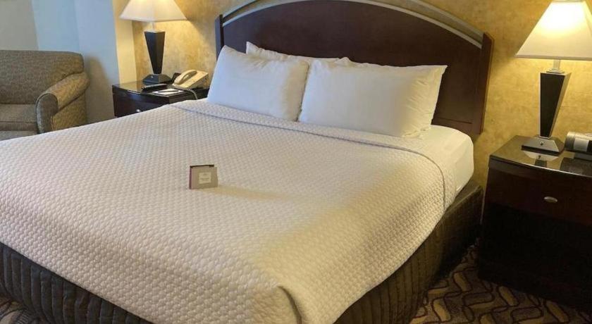 Radisson Hotel Austin - University Экстерьер фото