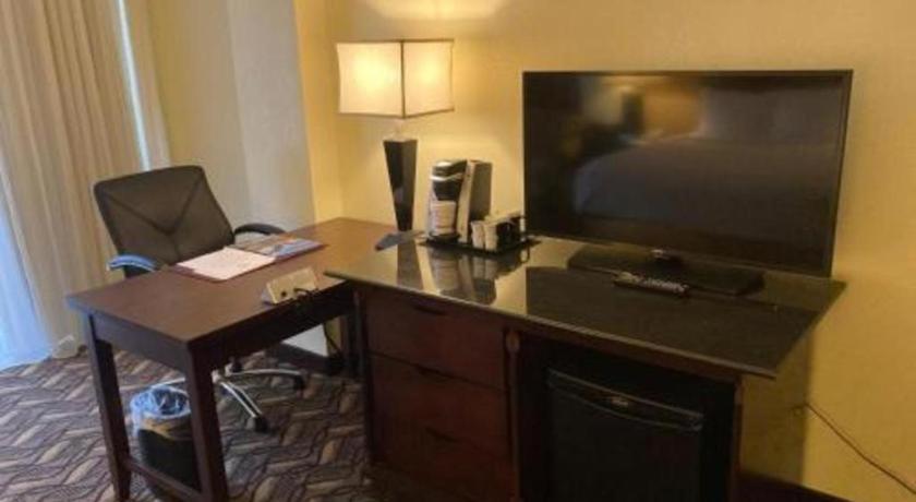Radisson Hotel Austin - University Экстерьер фото